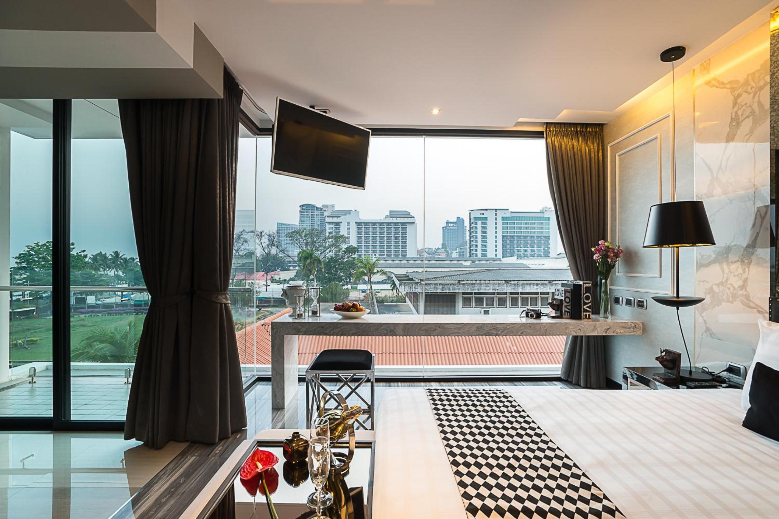 Mera Mare Pattaya Exterior photo